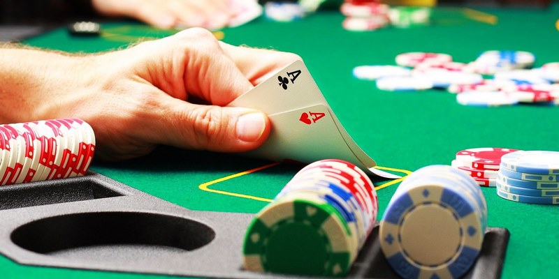 Các Thuật Ngữ Poker - Tổng Hợp Đầy Đủ, Chi Tiết Nhất 2 Các thuật ngữ Poker từ cơ bản tới nâng cao đầy đủ nhất